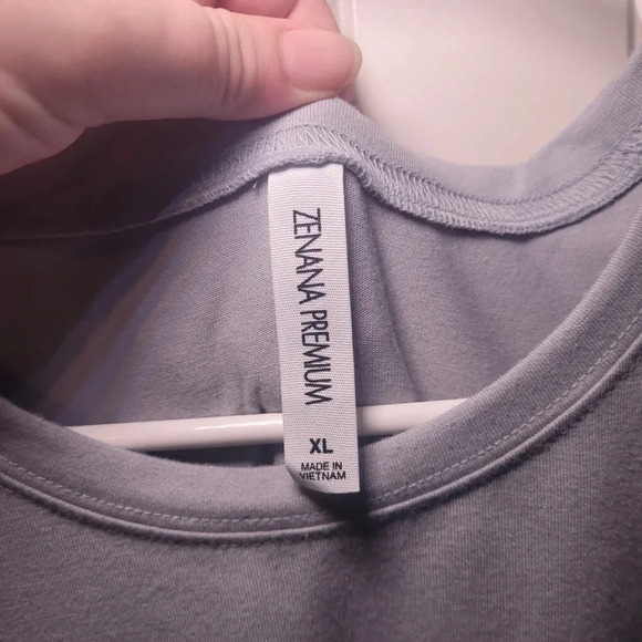 Zenana premium  long sleeve size extra large - Picture 3 of 5